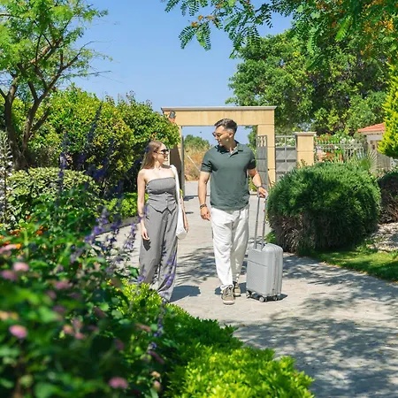 Onda Vista Luxury فيلة Kremastí
